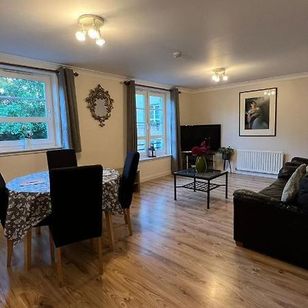 Edinburgh City Centre - Powderhall Modern Spacious 2 Bedroom Apartment With Free Parking エクステリア 写真
