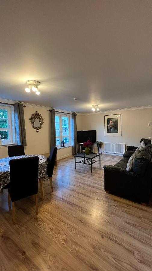 Edinburgh City Centre - Powderhall Modern Spacious 2 Bedroom Apartment With Free Parking エクステリア 写真