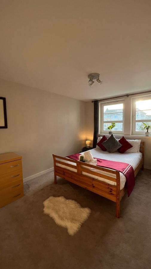 Edinburgh City Centre - Powderhall Modern Spacious 2 Bedroom Apartment With Free Parking エクステリア 写真