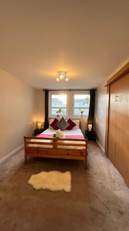 Edinburgh City Centre - Powderhall Modern Spacious 2 Bedroom Apartment With Free Parking エクステリア 写真