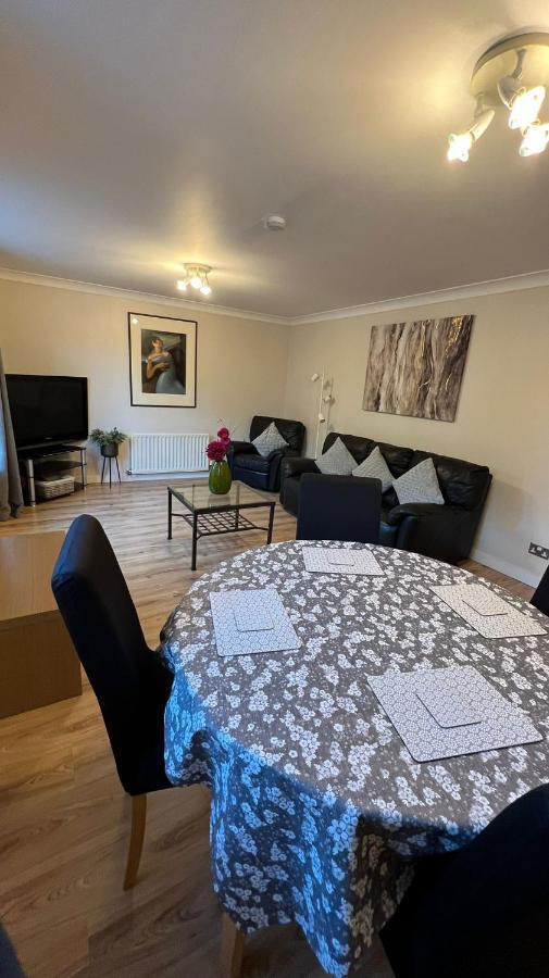 Edinburgh City Centre - Powderhall Modern Spacious 2 Bedroom Apartment With Free Parking エクステリア 写真