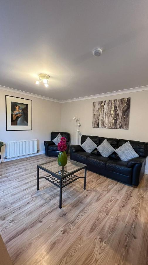 Edinburgh City Centre - Powderhall Modern Spacious 2 Bedroom Apartment With Free Parking エクステリア 写真