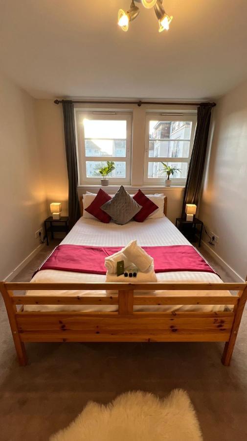 Edinburgh City Centre - Powderhall Modern Spacious 2 Bedroom Apartment With Free Parking エクステリア 写真