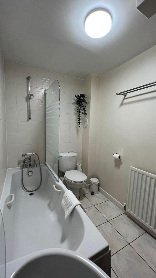 Edinburgh City Centre - Powderhall Modern Spacious 2 Bedroom Apartment With Free Parking エクステリア 写真