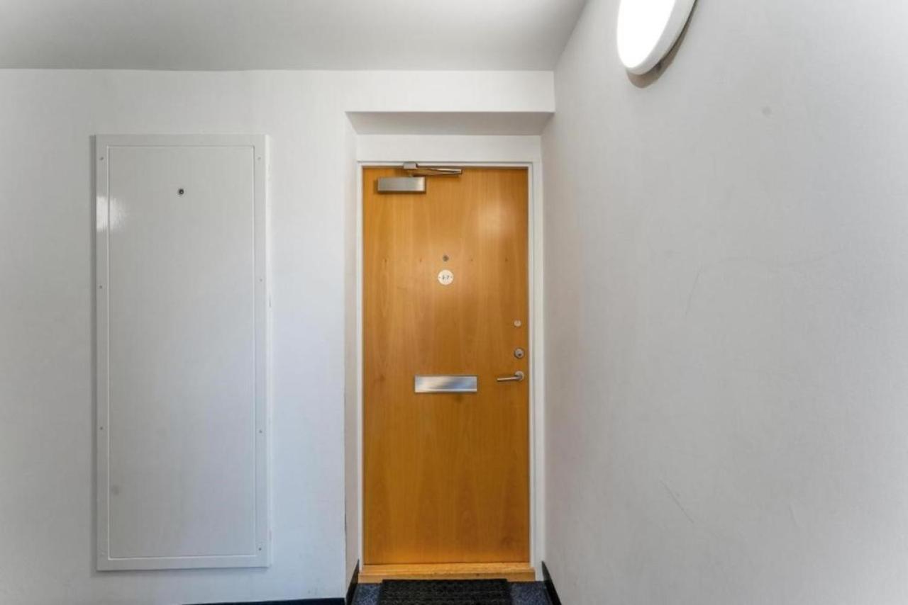 Edinburgh City Centre - Powderhall Modern Spacious 2 Bedroom Apartment With Free Parking エクステリア 写真